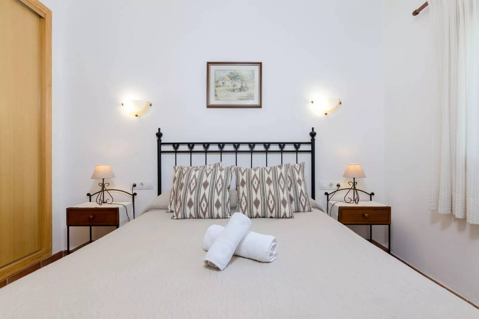 YourHouse La Suerte-Bedroom