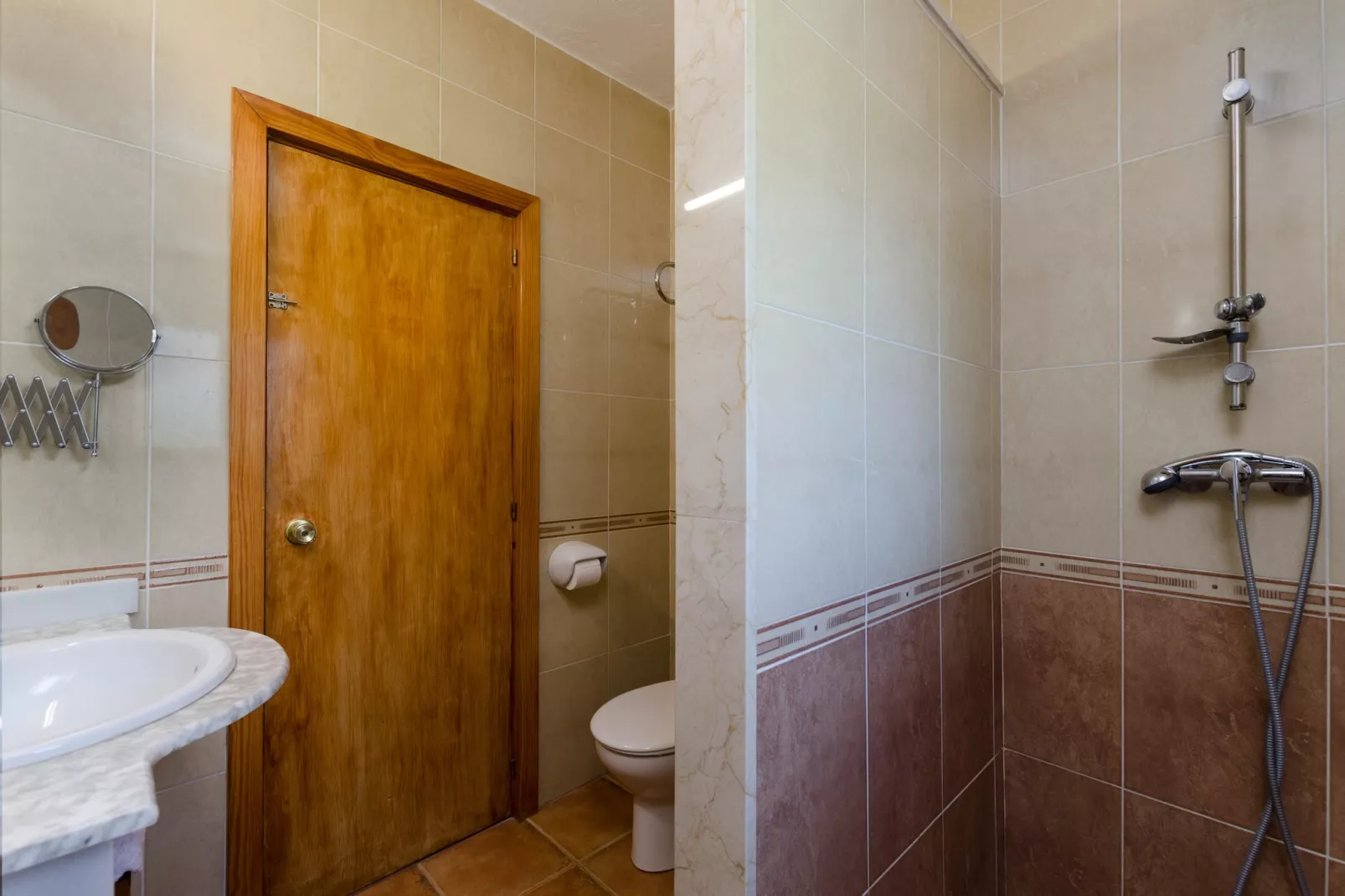 YourHouse La Suerte-Bathroom