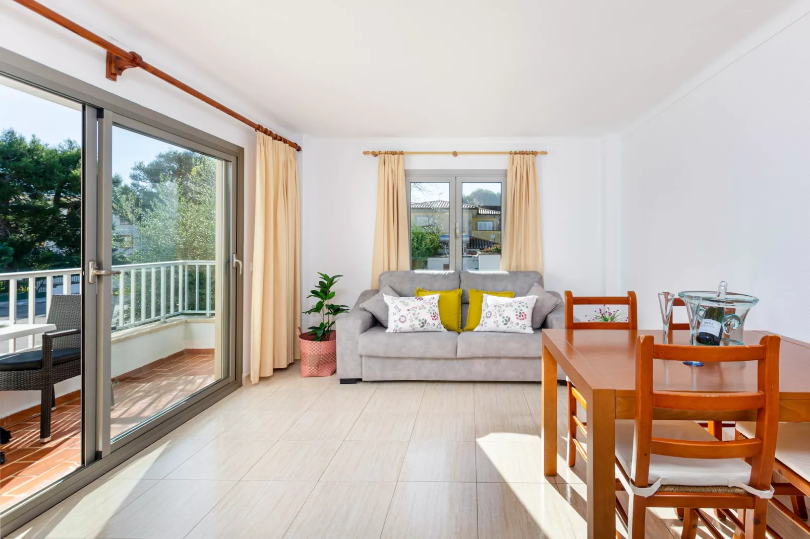YourHouse Roses 9-Wohnzimmer