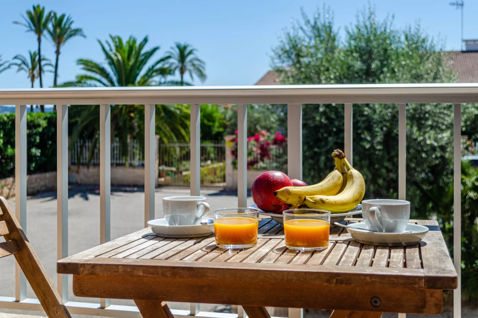 YourHouse Reganyol-Terrace balcony