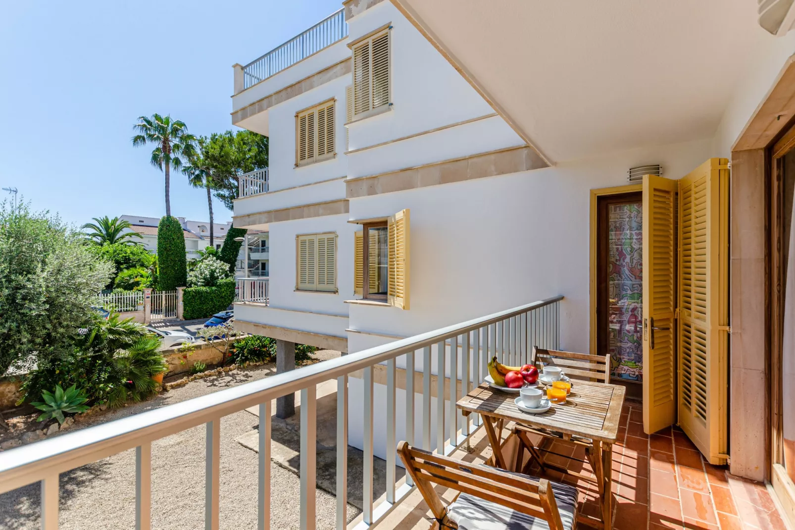 YourHouse Reganyol-Terrace balcony