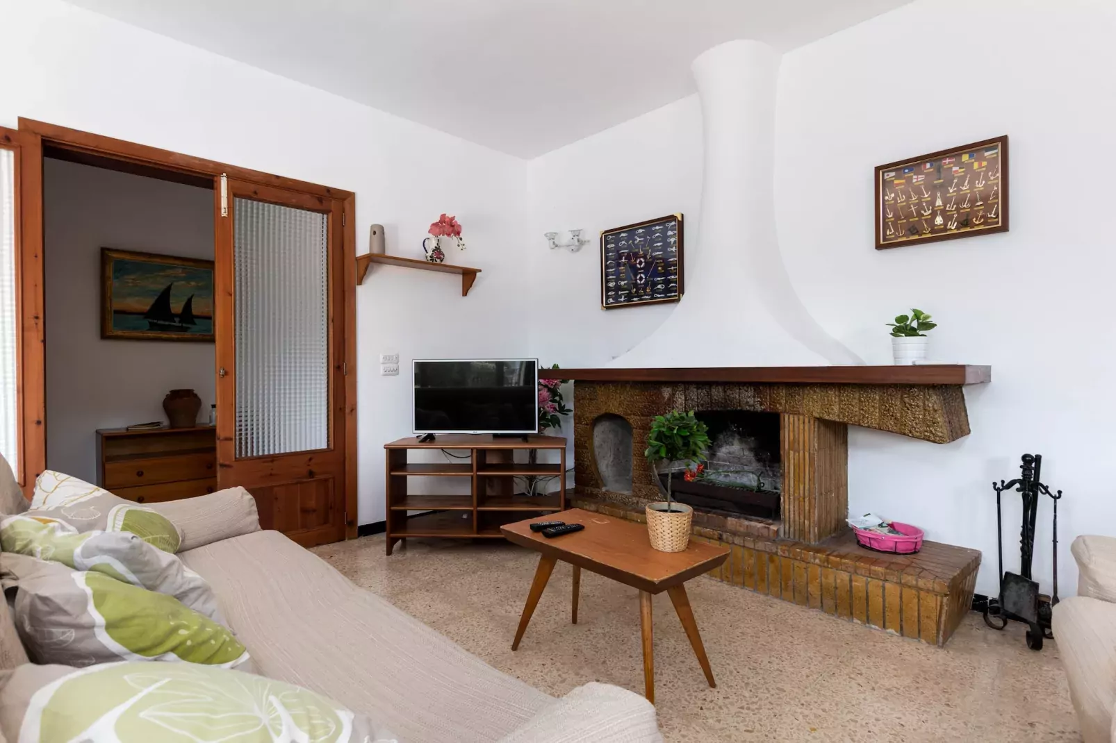 YourHouse Alcudia Casa-Living room