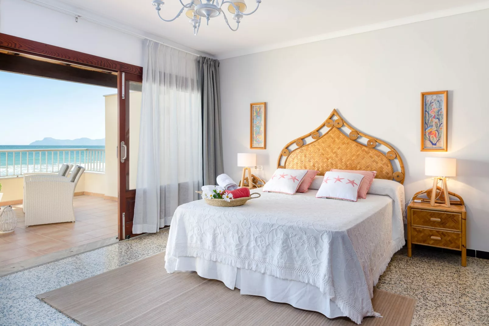 YourHouse Can Ines-Schlafzimmer