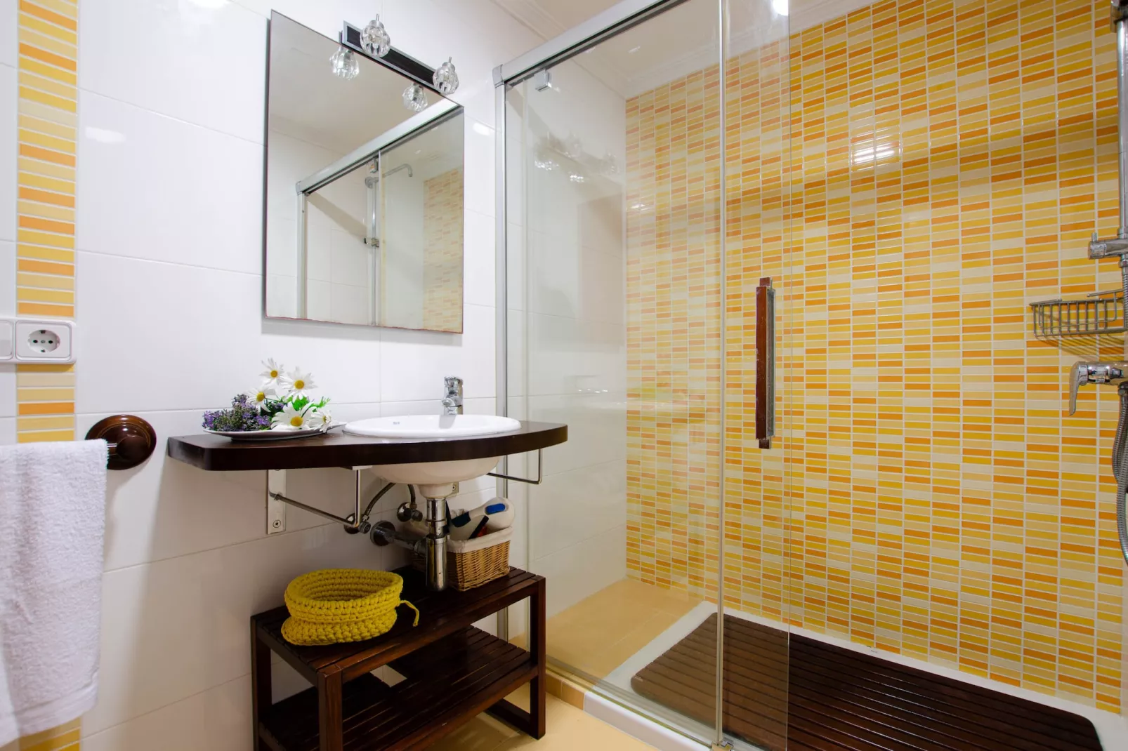 YourHouse Can Ines-Badezimmer