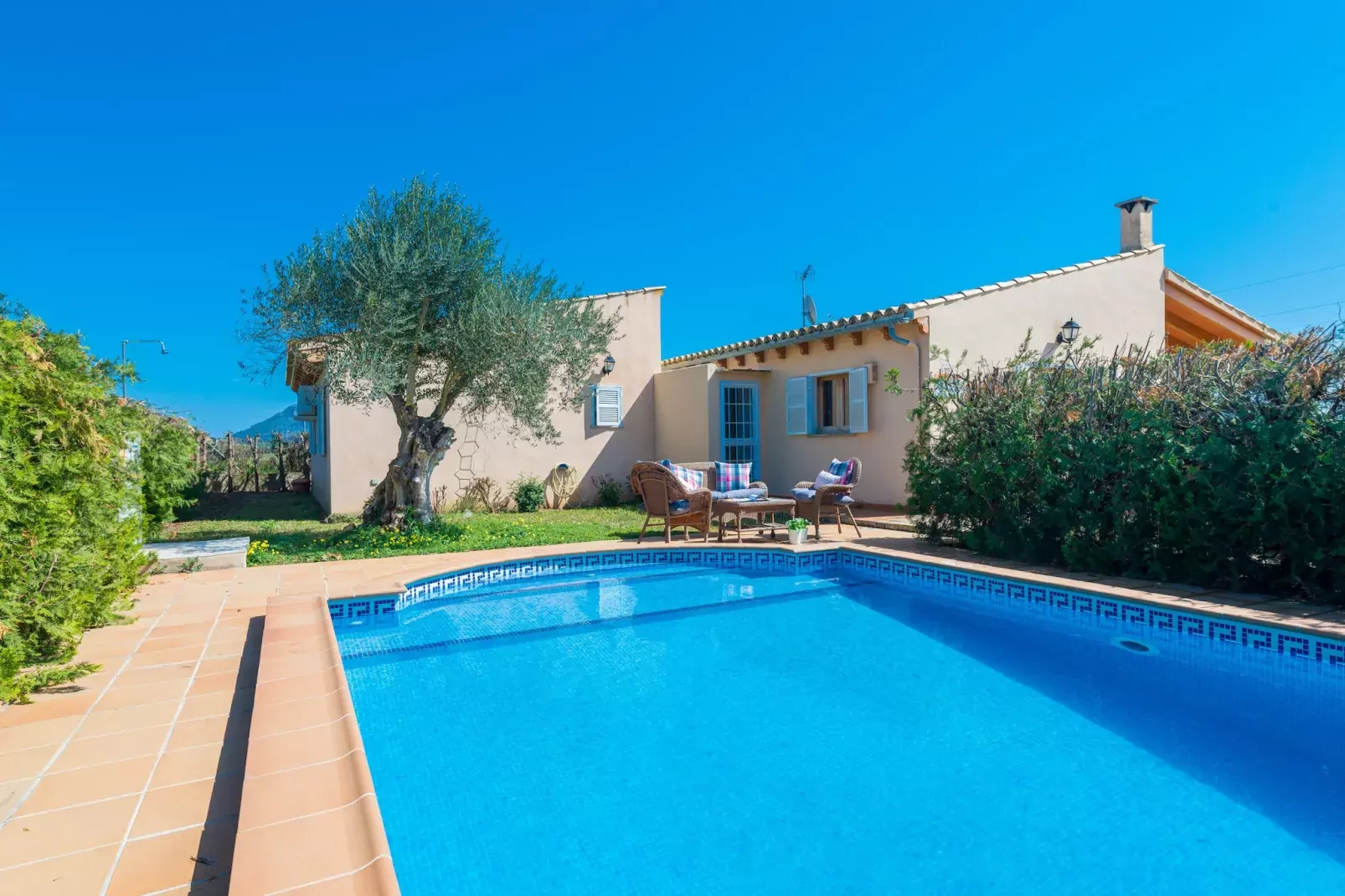 YourHouse Son Gallina-Schwimmbad