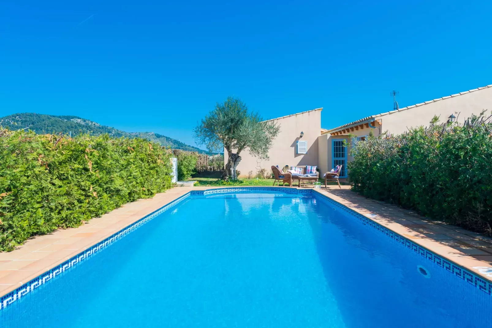 YourHouse Son Gallina-Schwimmbad