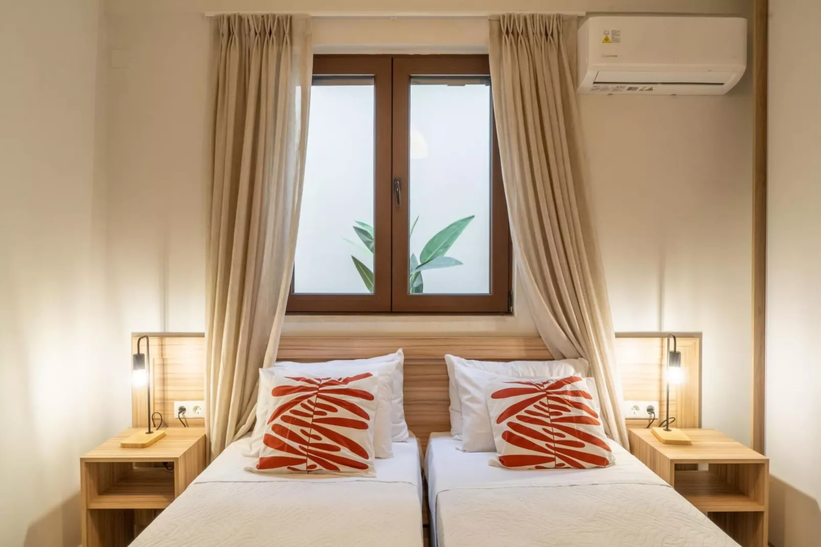 Canyon 2 villa with private pool-Bedroom