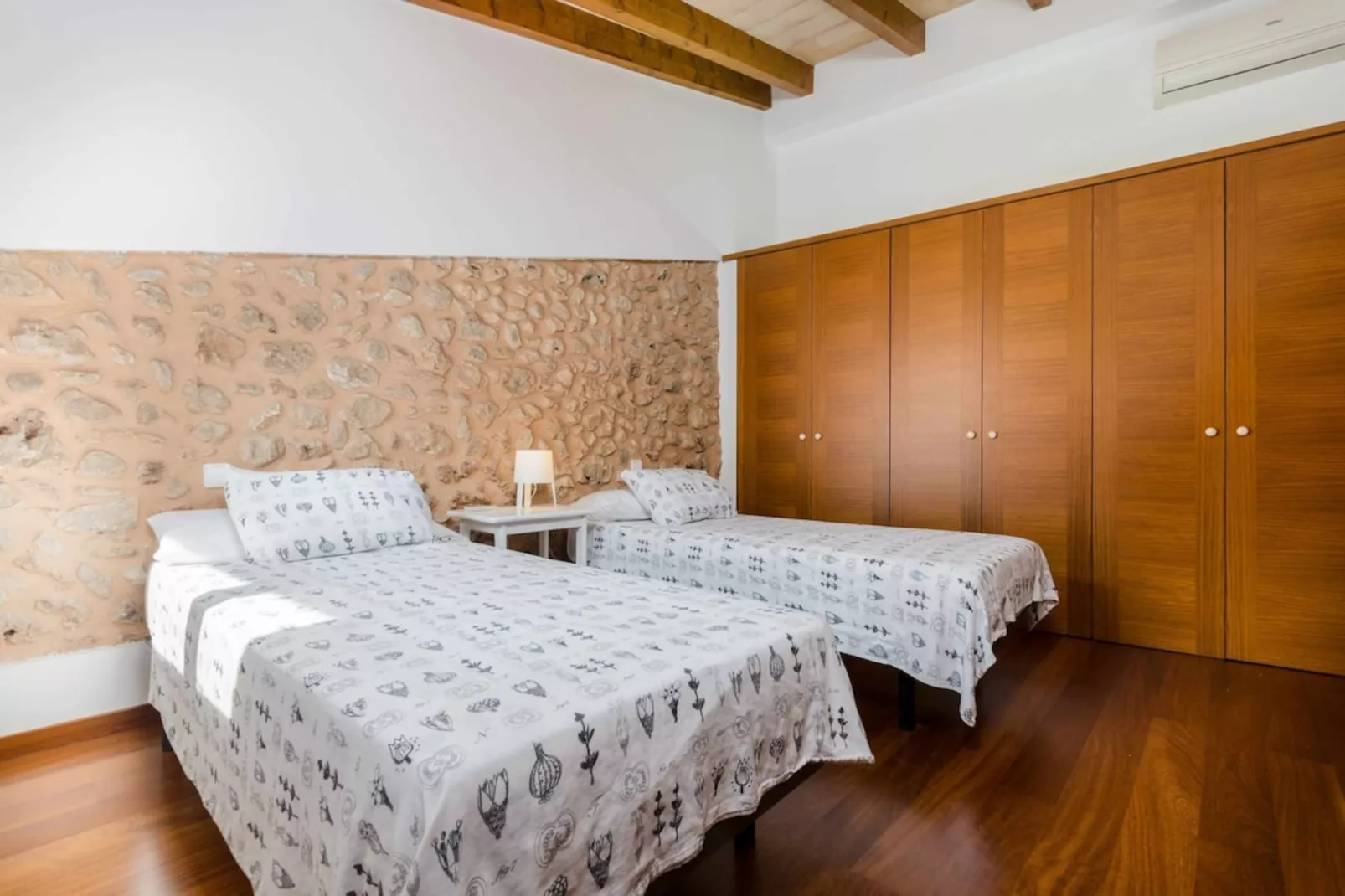 YourHouse Can Puça-Schlafzimmer