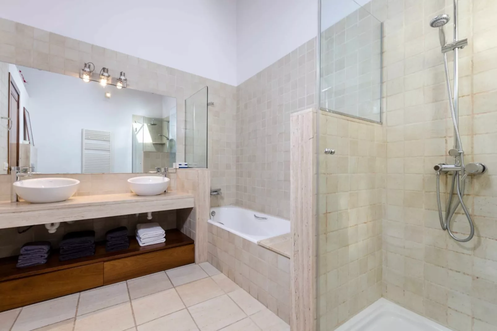 YourHouse Can Puça-Badezimmer