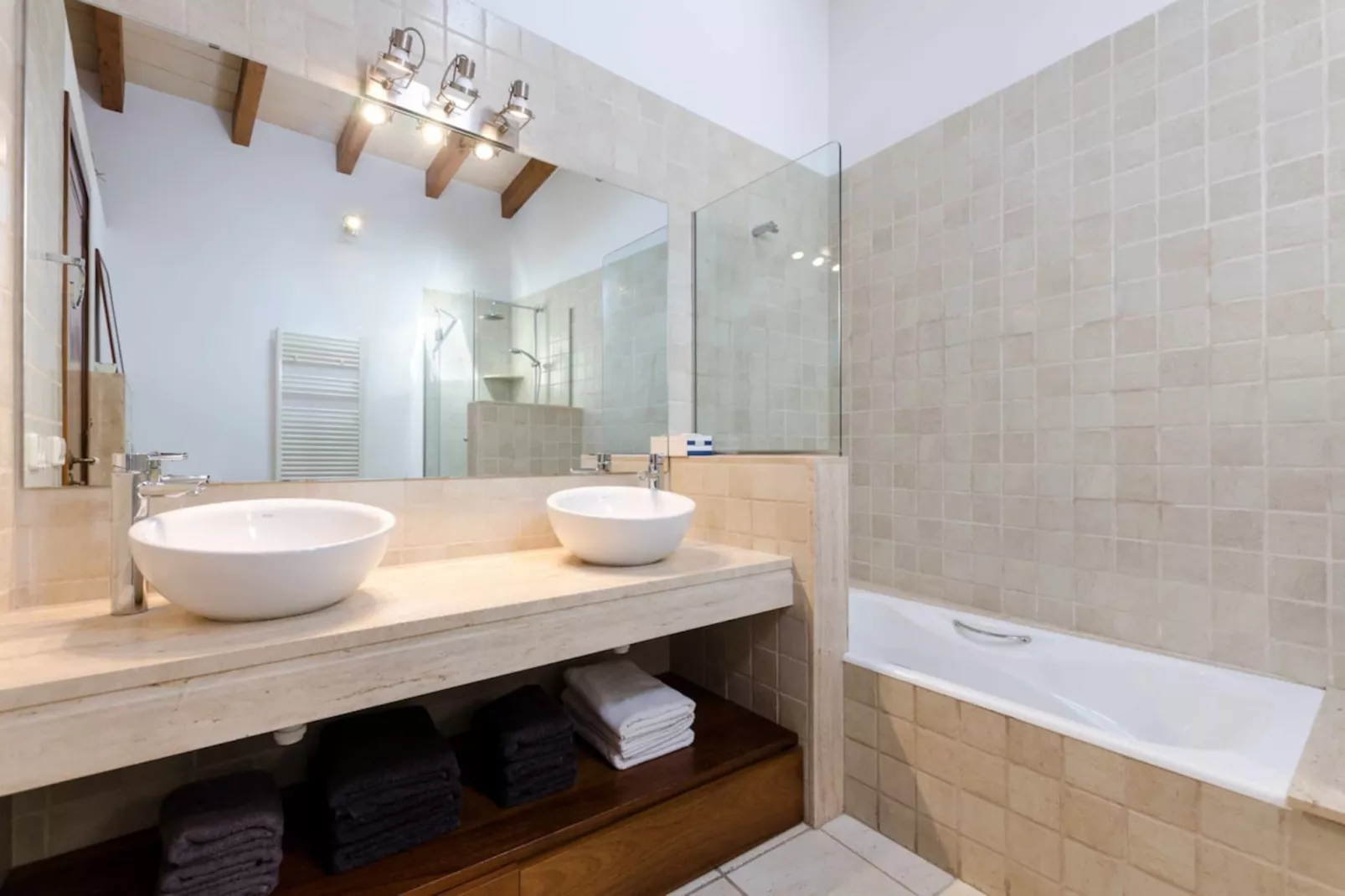 YourHouse Can Puça-Badezimmer