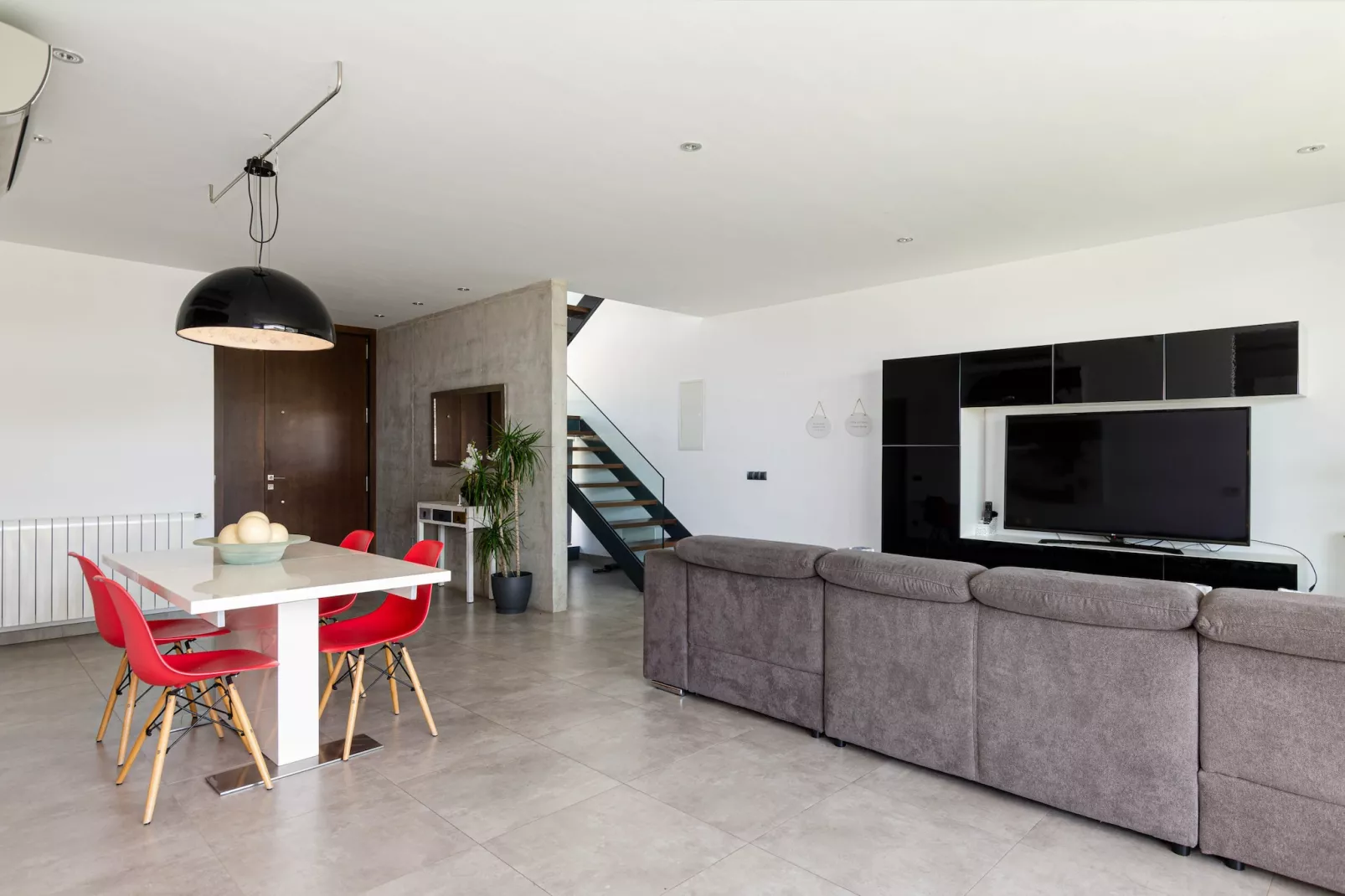 YourHouse Casa Llubi modern villa with pool-Dining room