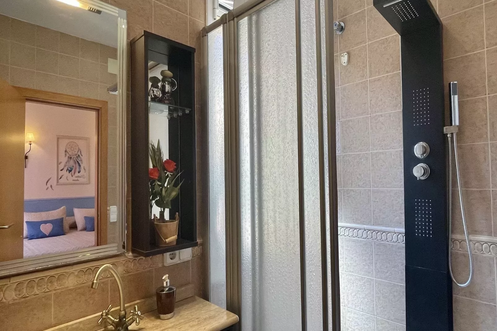 VILLA PINEDA 5-Bathroom