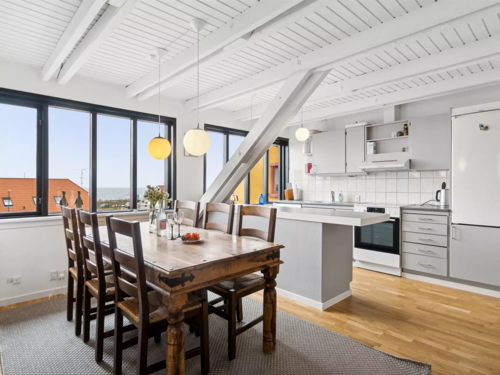 "Sverkel" - 100m from the sea-Inside