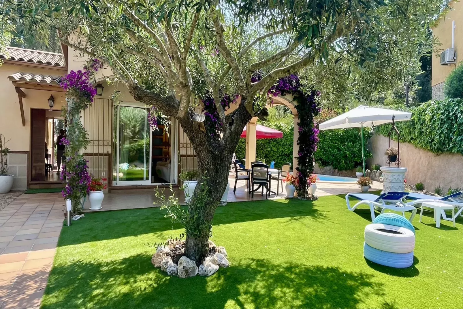 VILLA PINEDA 5-Gardens summer