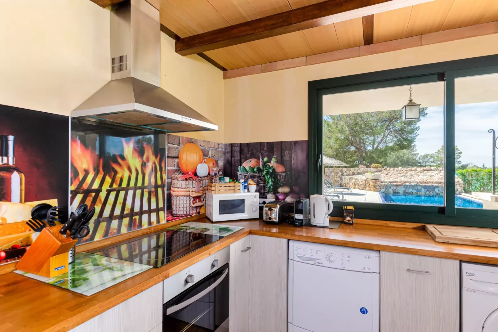 YourHouse Villa Romani-Cuisine