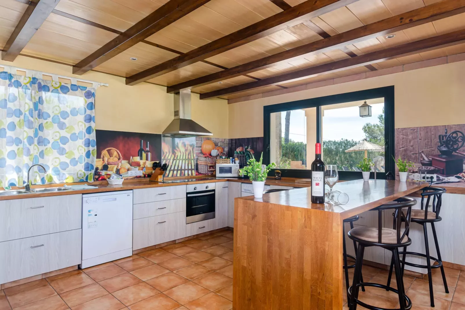 YourHouse Villa Romani-Cuisine
