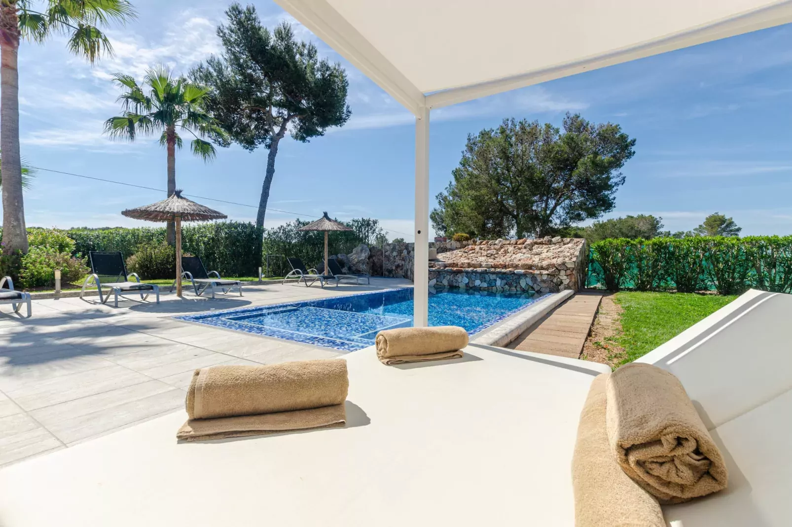 YourHouse Villa Romani-Terrasse
