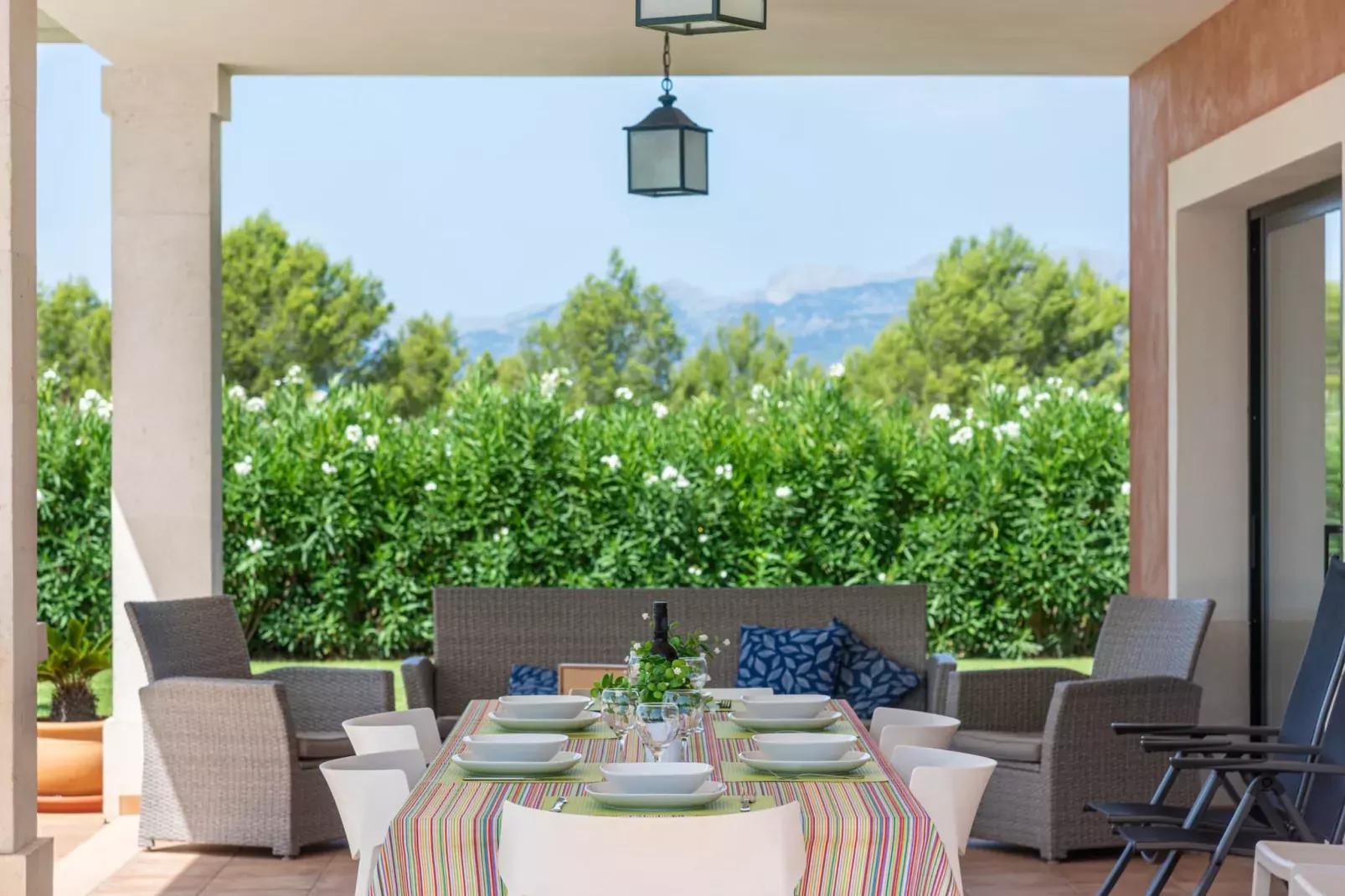 YourHouse Villa Romani-Terrasse