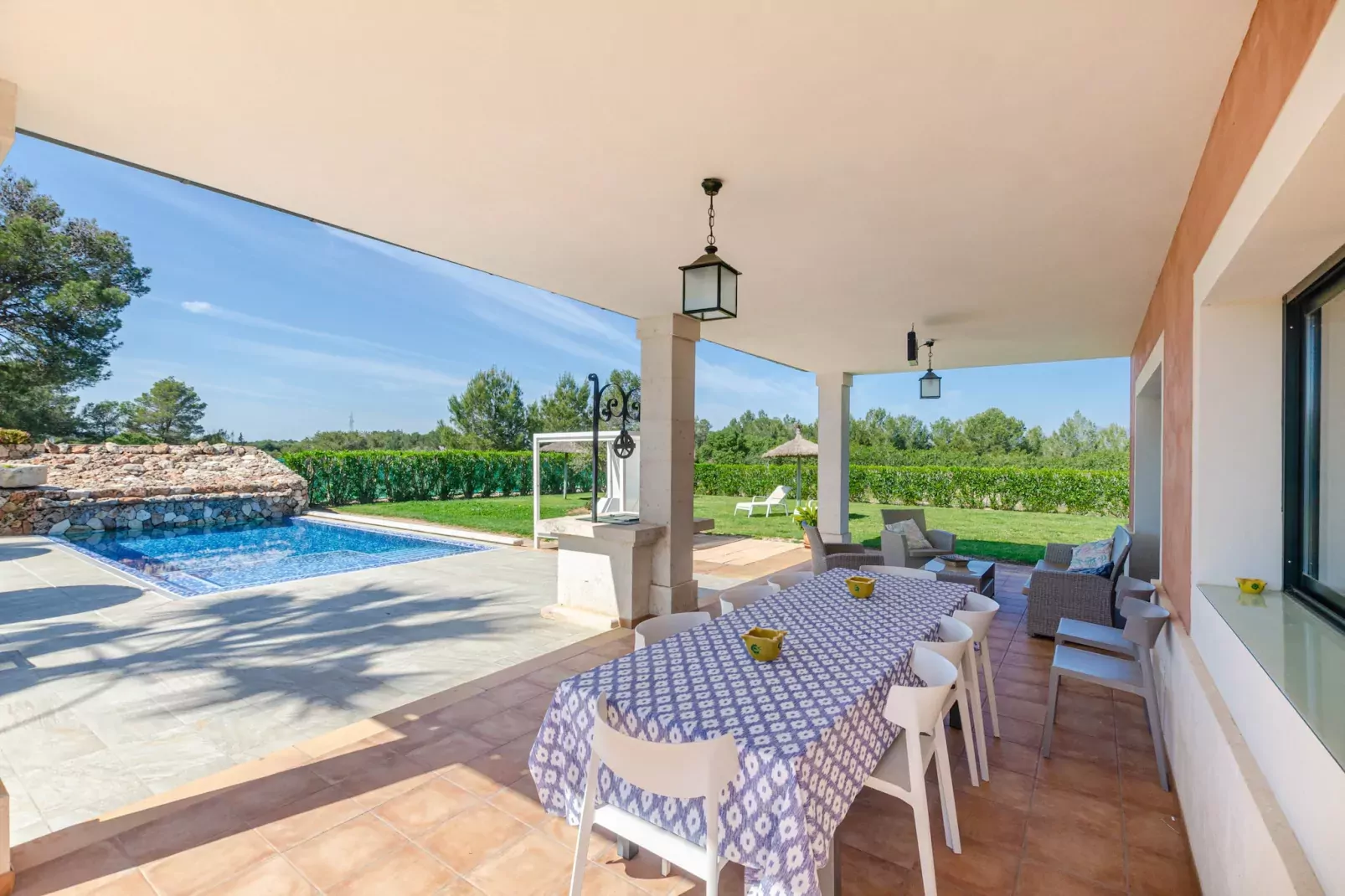 YourHouse Villa Romani-Terrasse