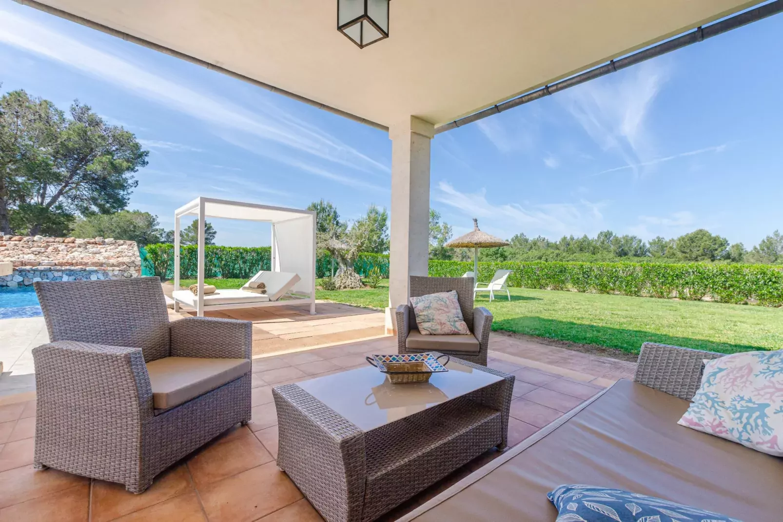 YourHouse Villa Romani-Terrasse