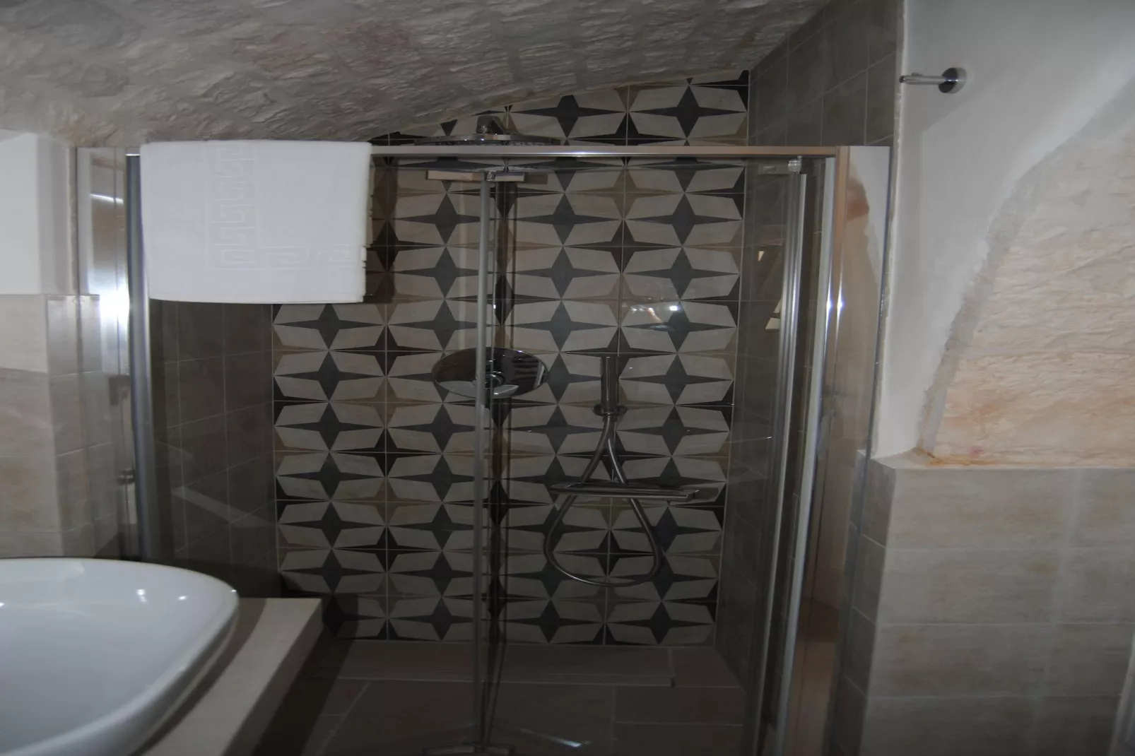 Trullo Rosa Ostuni-Bathroom