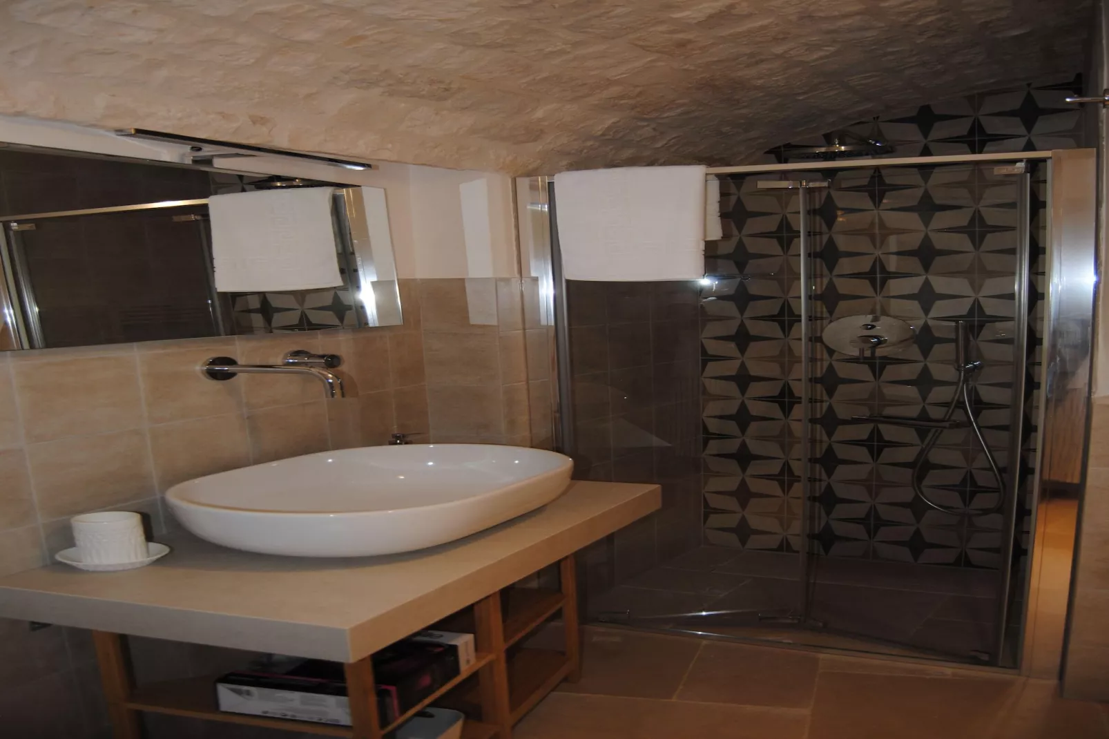 Trullo Rosa Ostuni-Bathroom