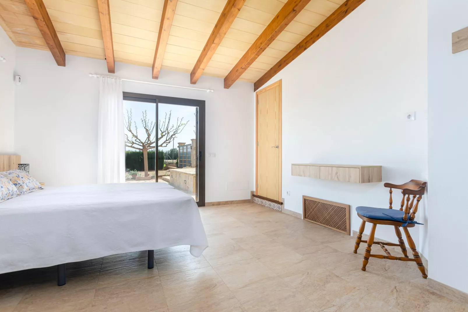 YourHouse Cas Padri-Schlafzimmer