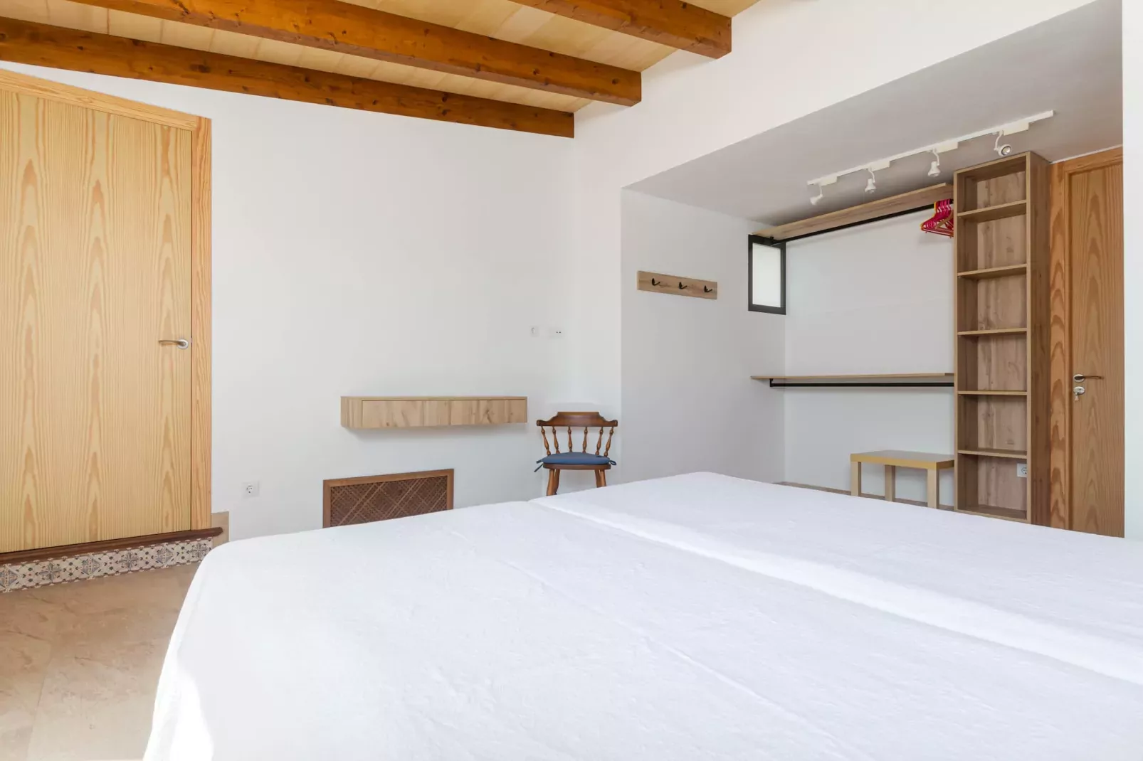 YourHouse Cas Padri-Schlafzimmer