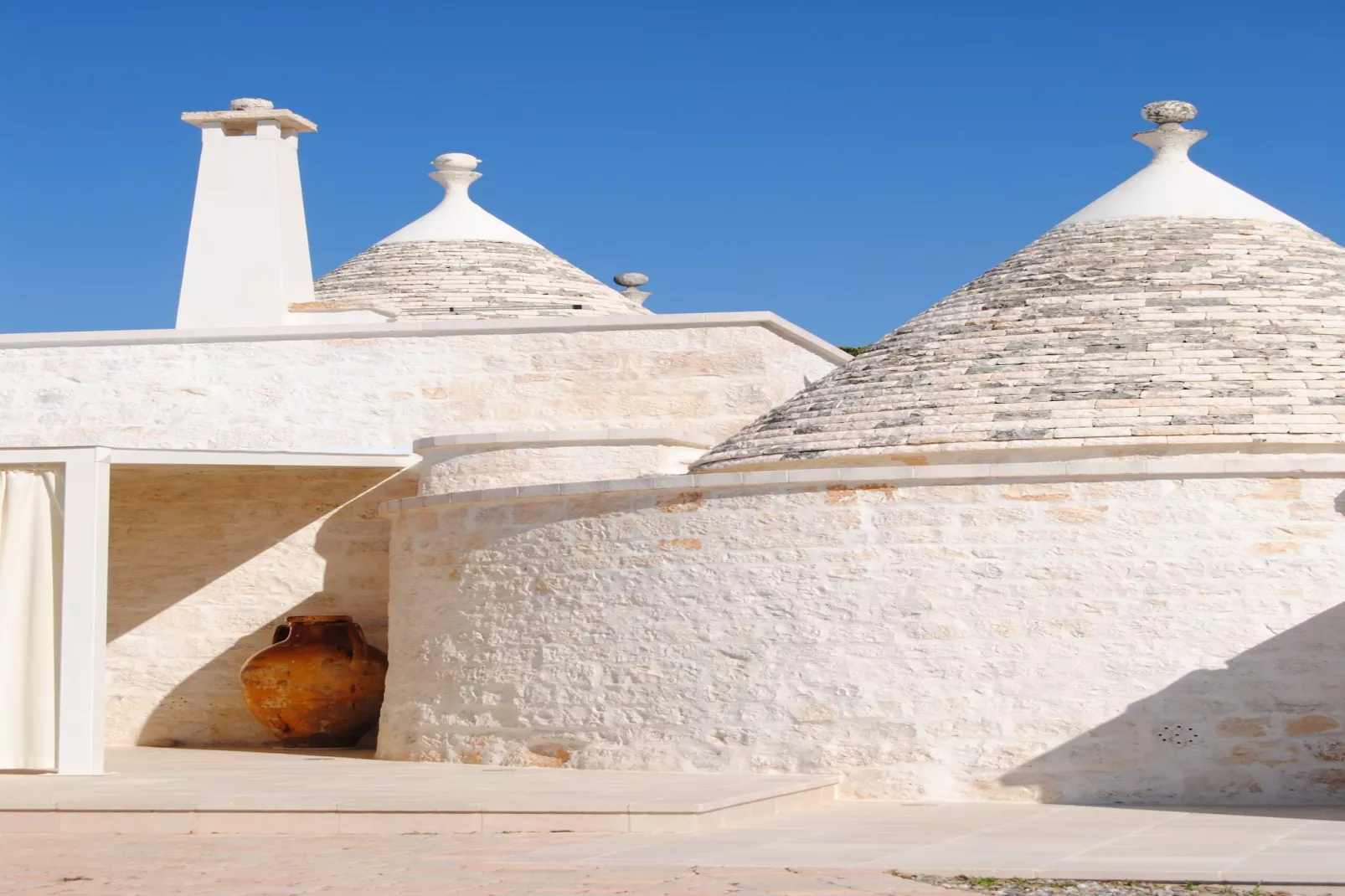 Trullo Rosa Ostuni-Exterior summer