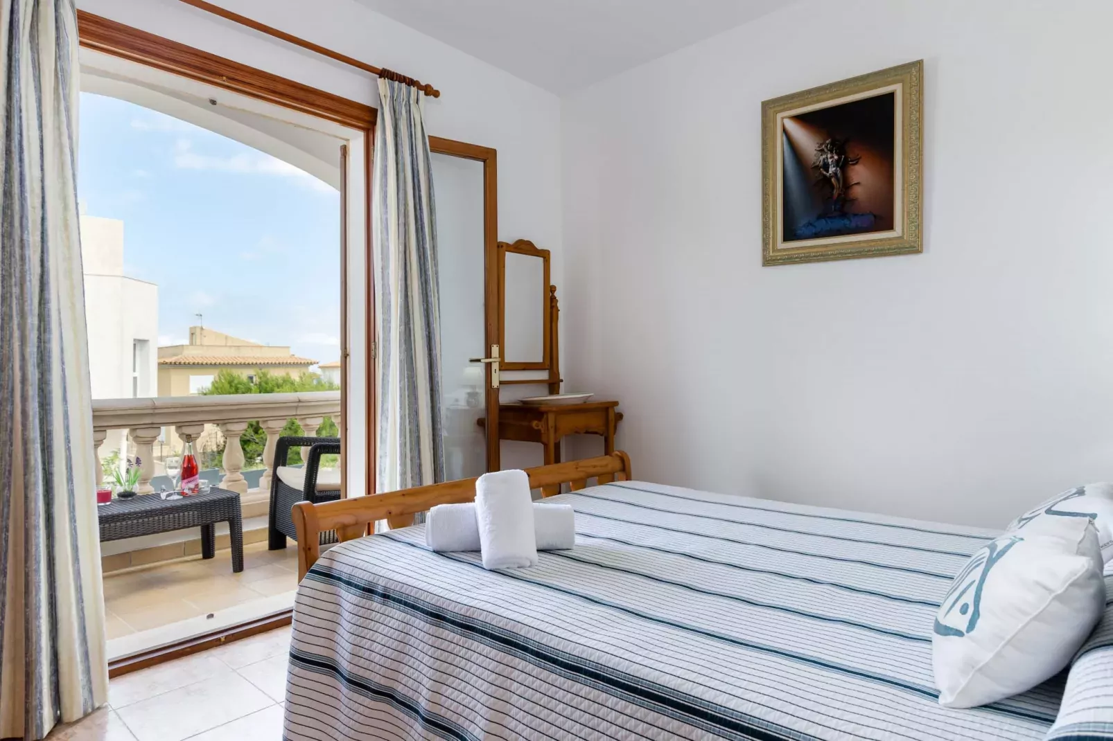 YourHouse Ca Na Maria-Chambre