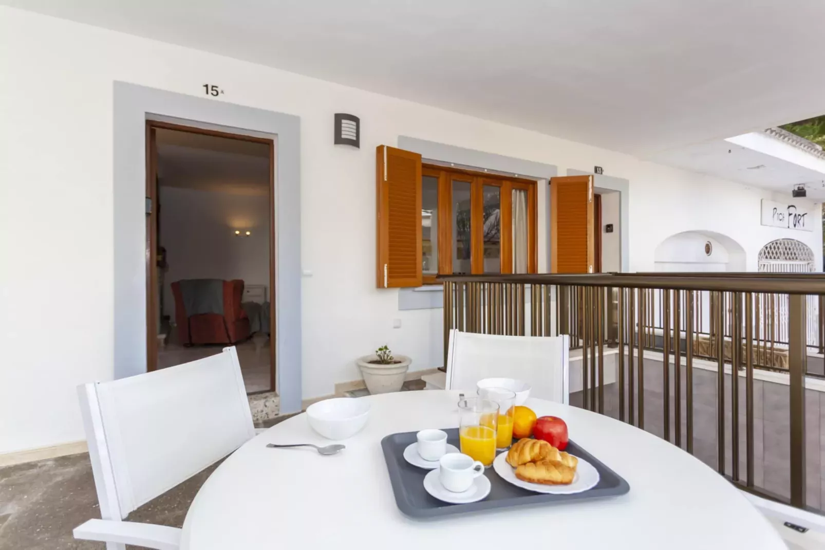 YourHouse Casa Suiza-Terrace