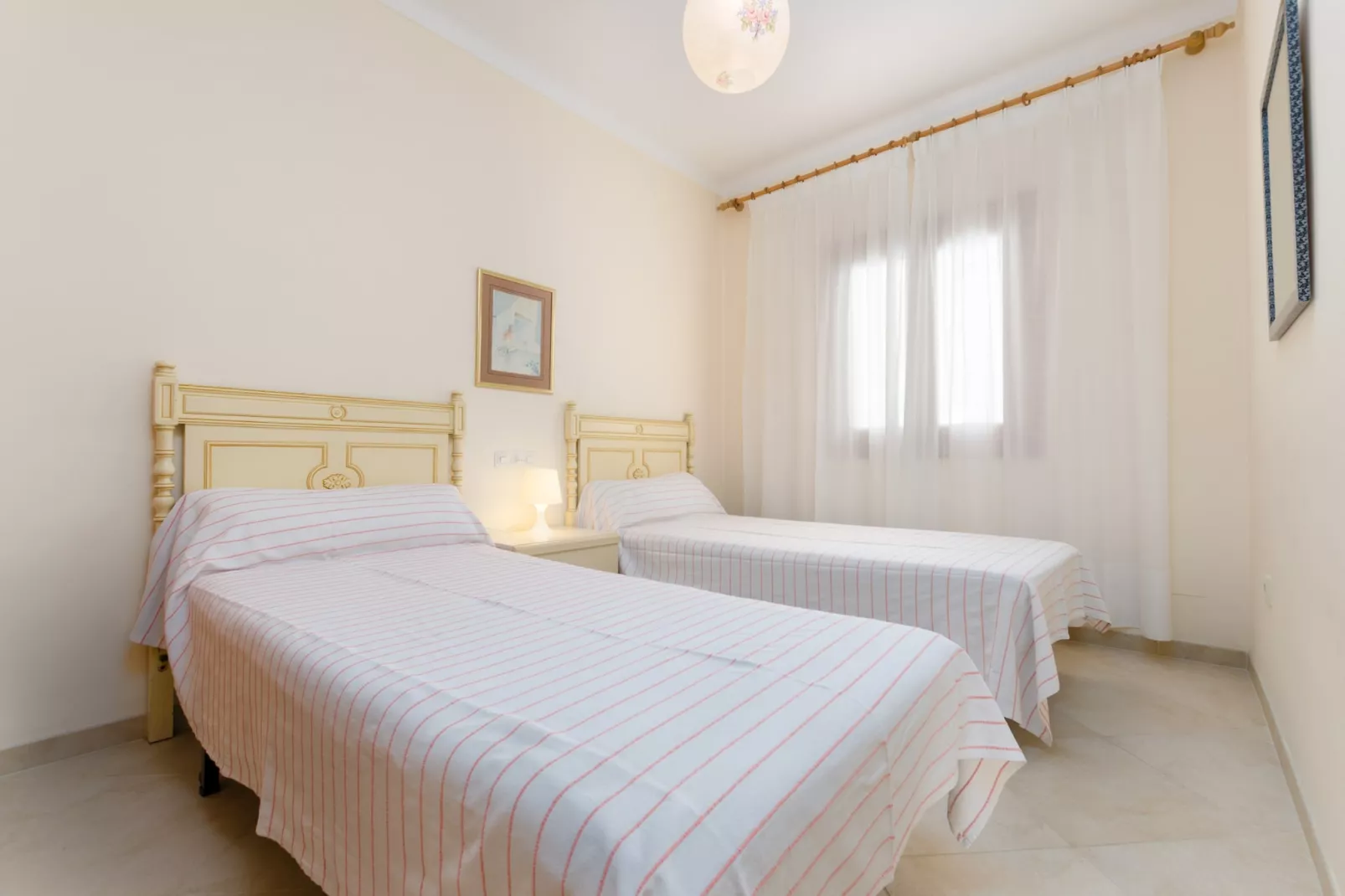 YourHouse Casa Rafael-Chambre