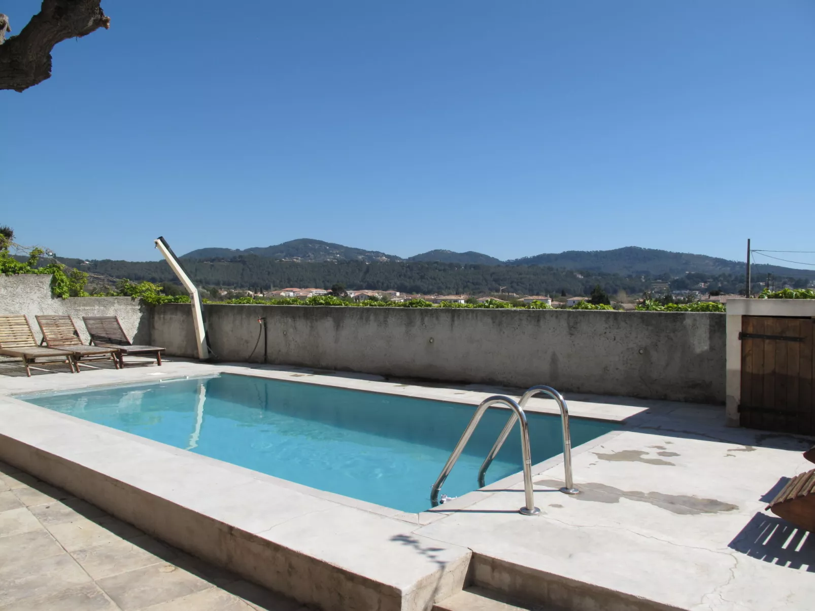 La Bastide Neuve-Draußen
