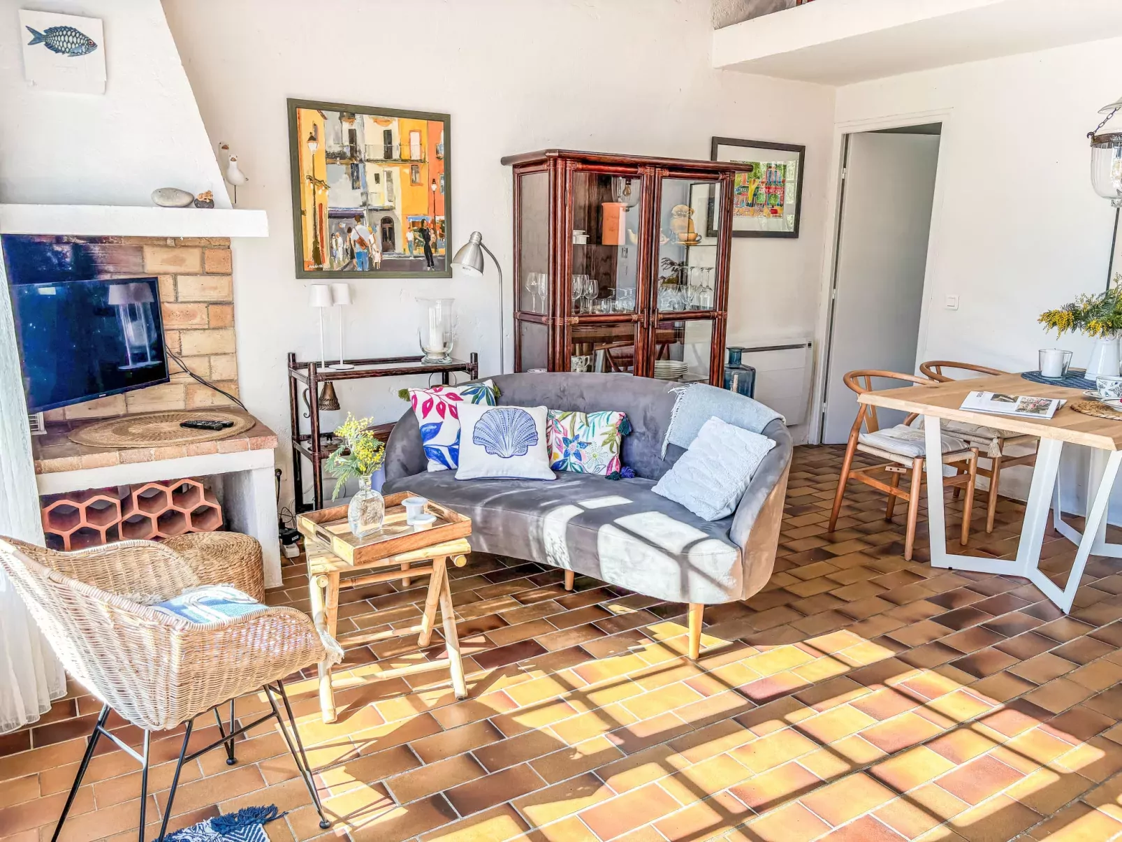 La Maison bleue-Inside