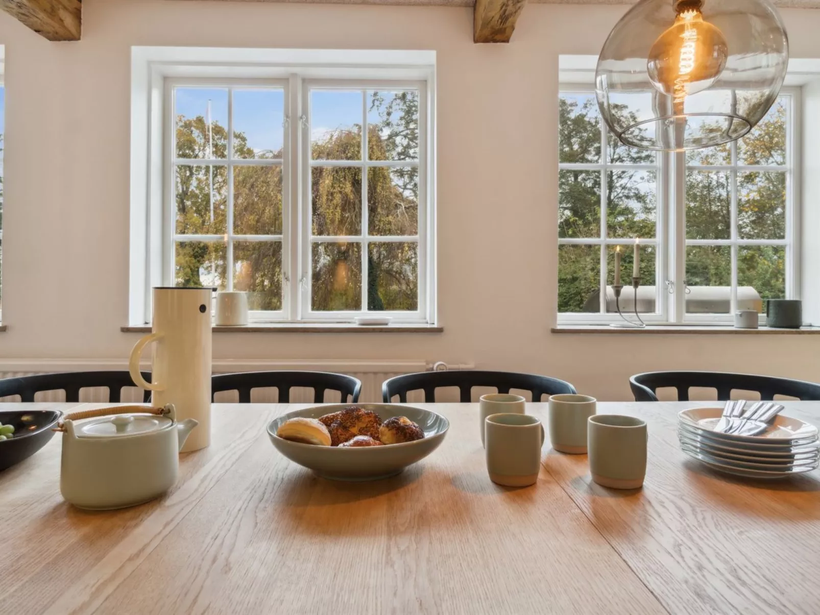 "Garbine" - 1.5km from the sea-Inside