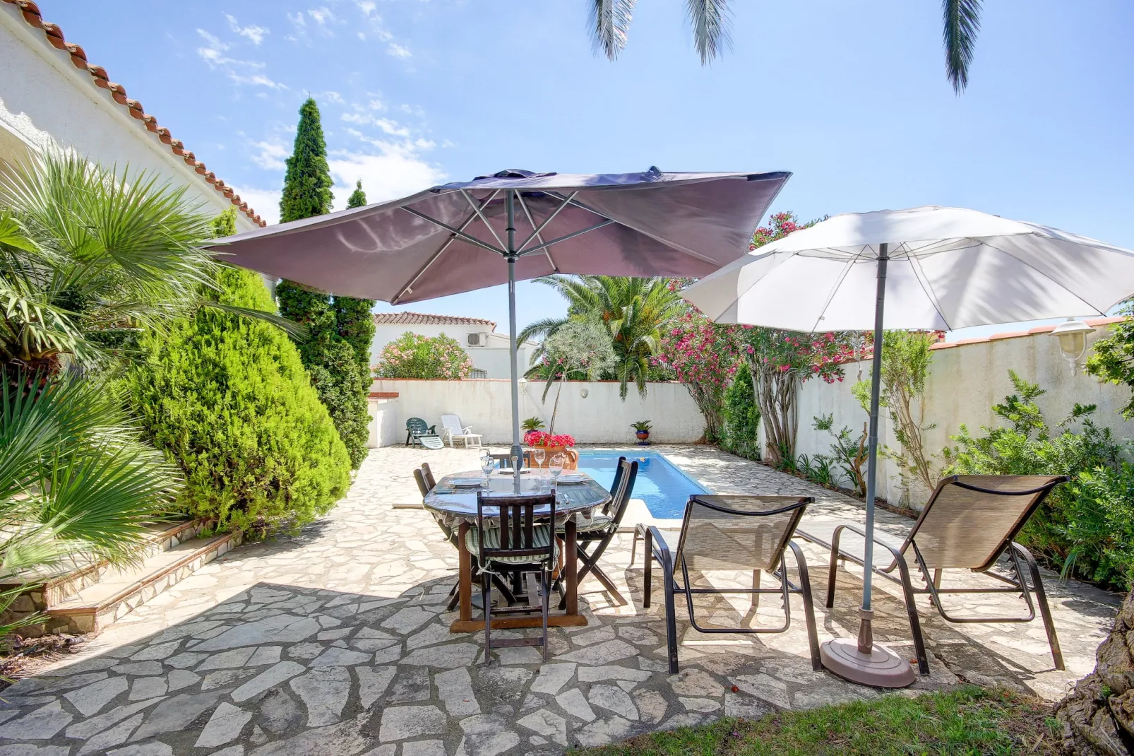VILLA LA SELVA 26 Roses-Terrace balcony