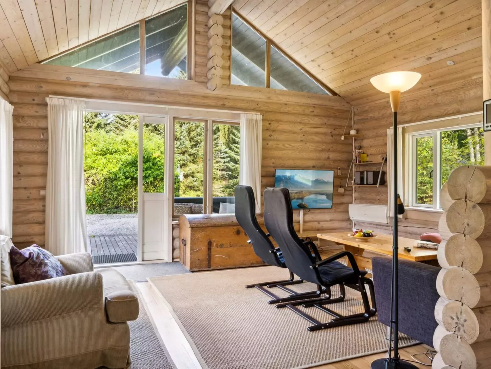 "Hjorthung" - 2km from the sea-Inside