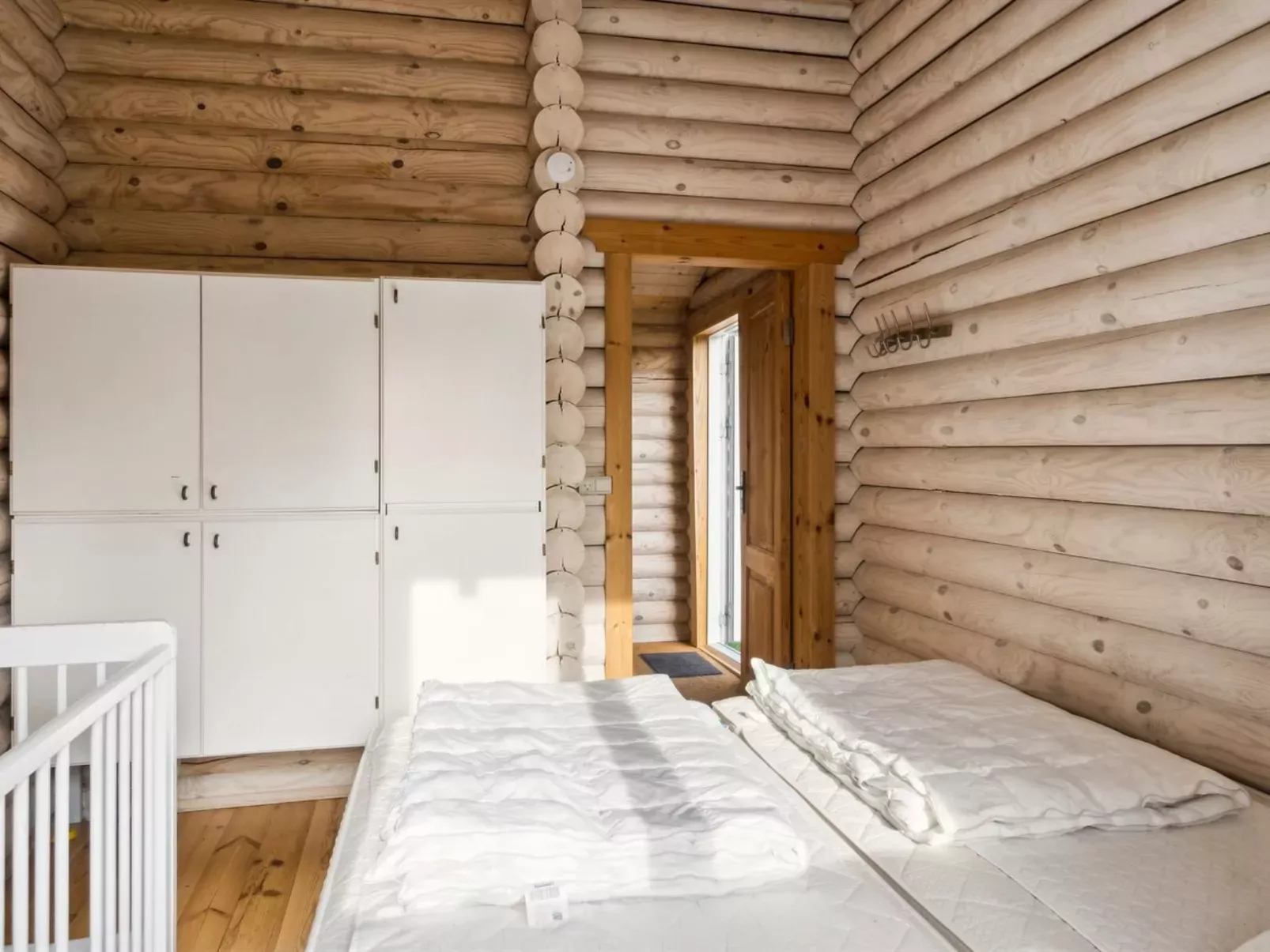 "Hjorthung" - 2km from the sea-Inside