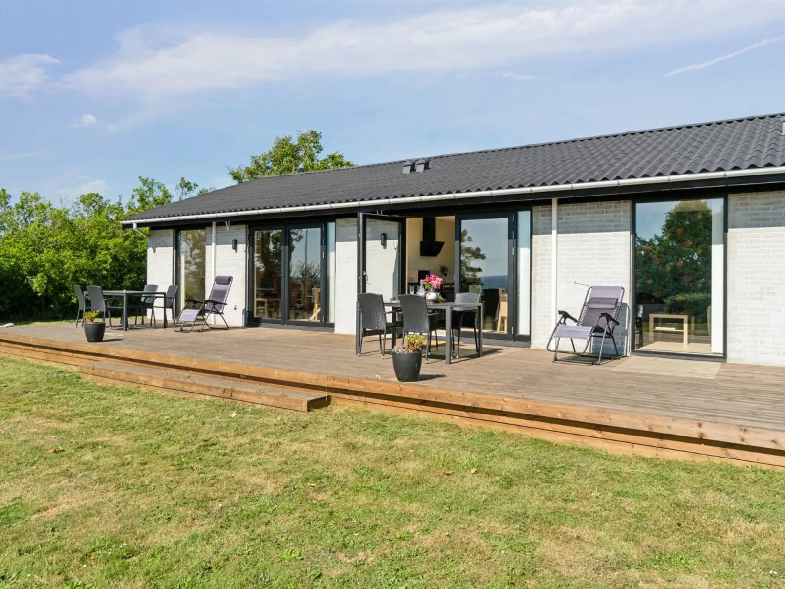 "Vojdanka" - 50m from the sea-Outside