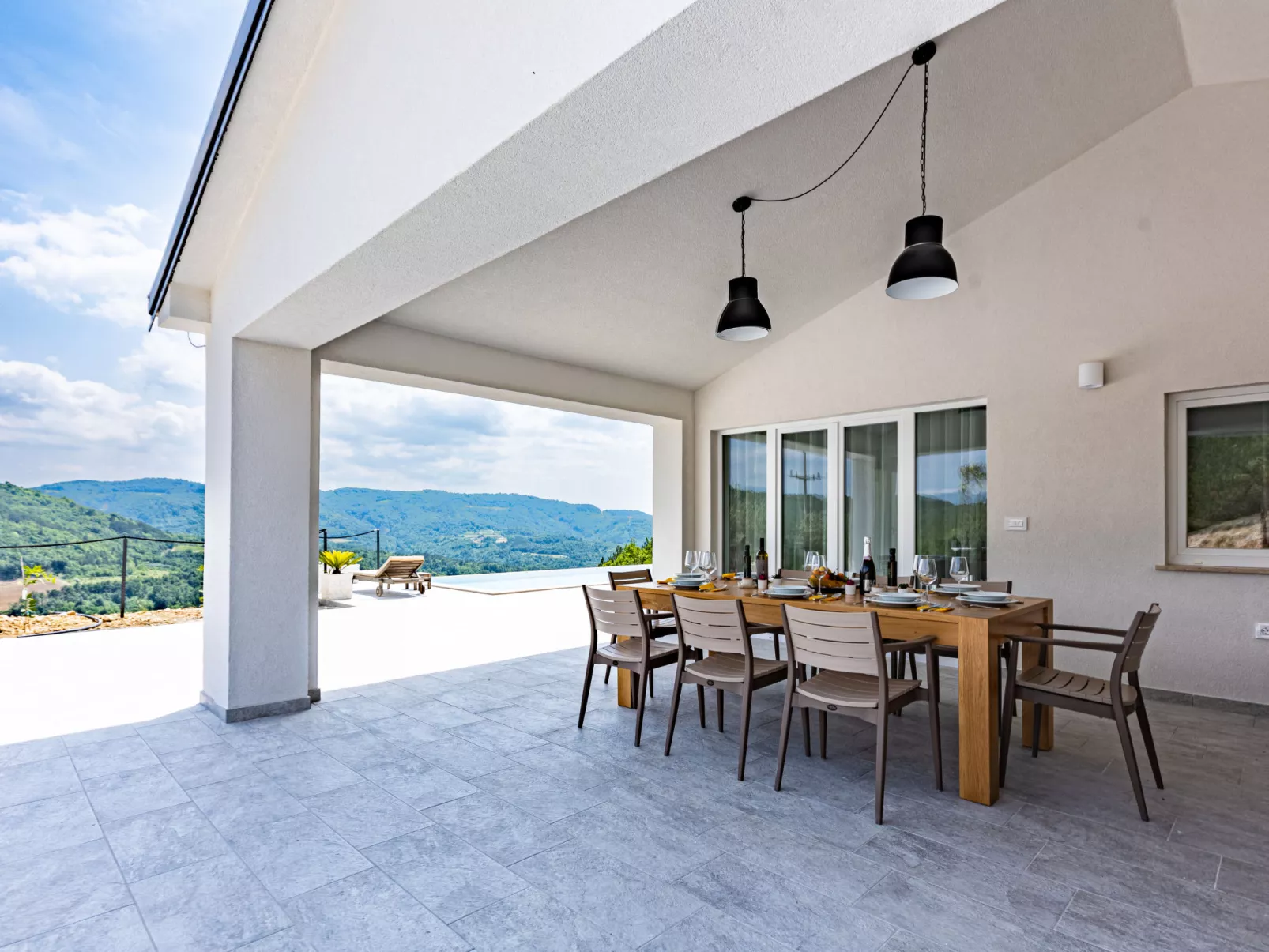 Villa Bella-Outside