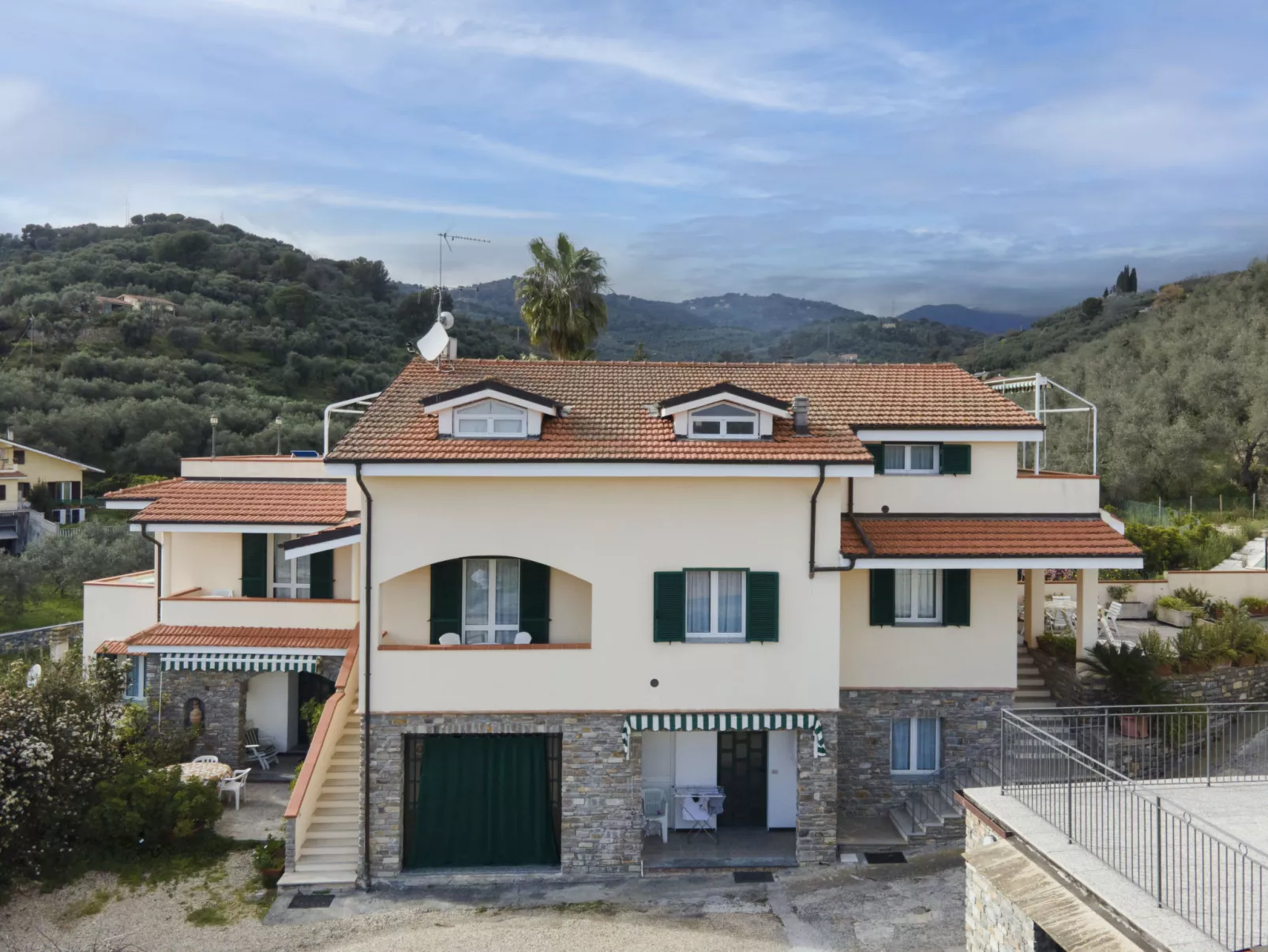 La Colombera-Outside