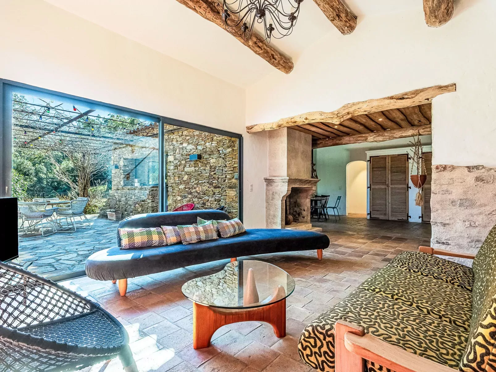 La Bastide Neuve-Inside