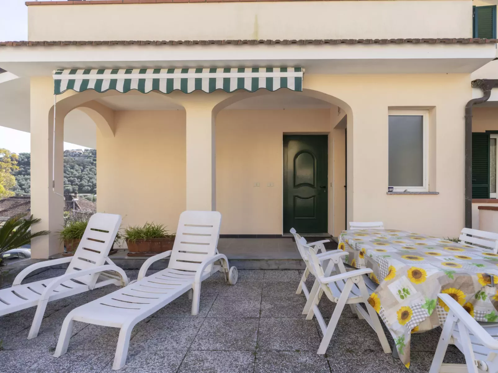 La Colombera-Outside