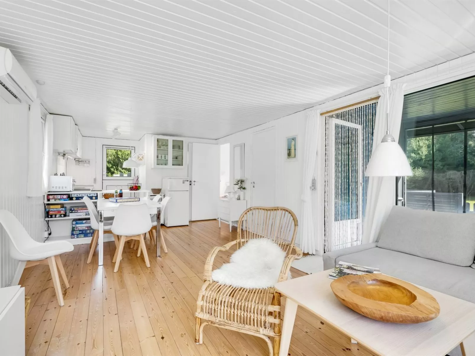 "Feenja" - 800m from the sea-Drinnen