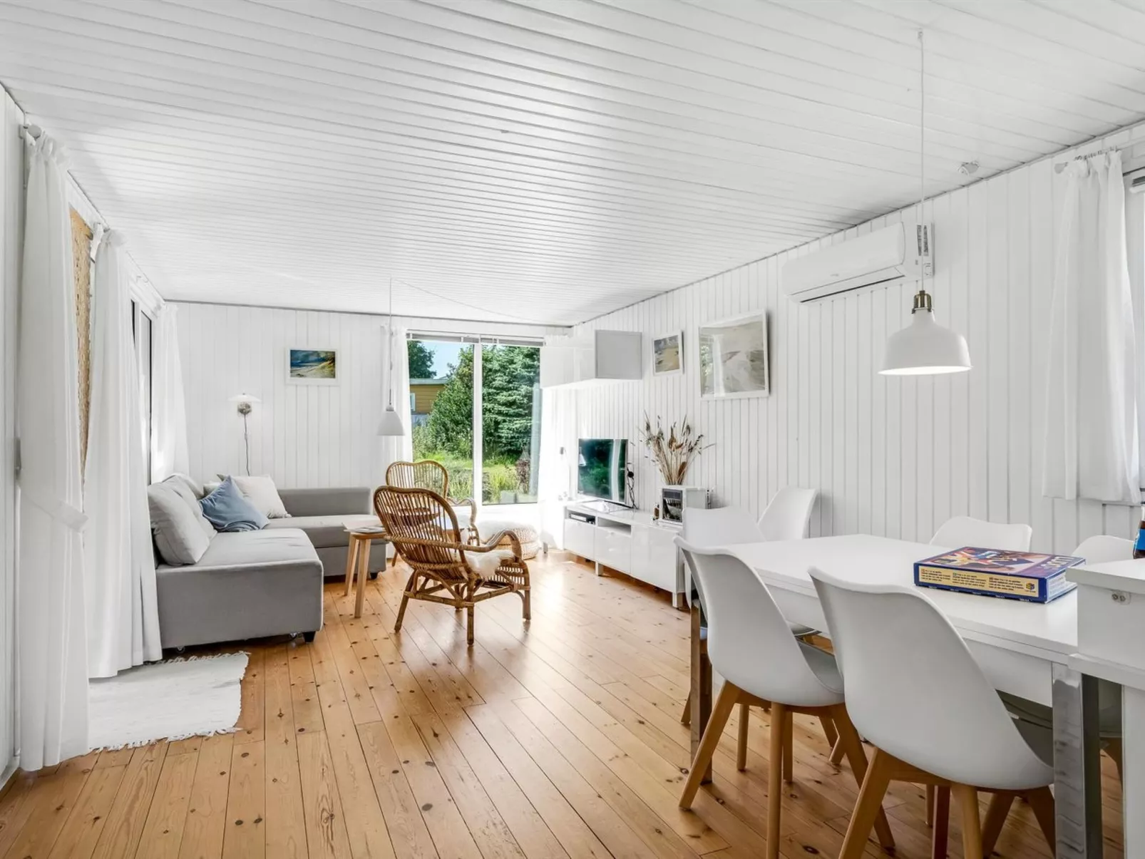 "Feenja" - 800m from the sea-Drinnen