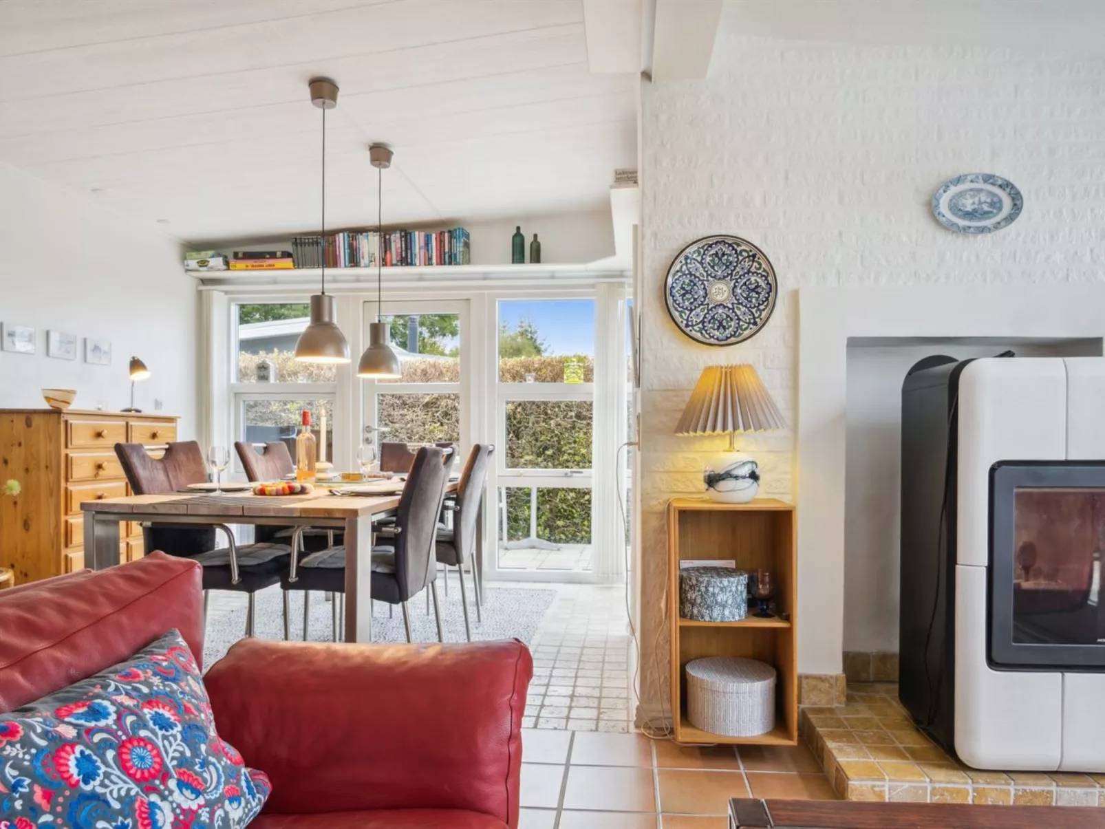 "Yngvy" - 500m from the sea-Inside