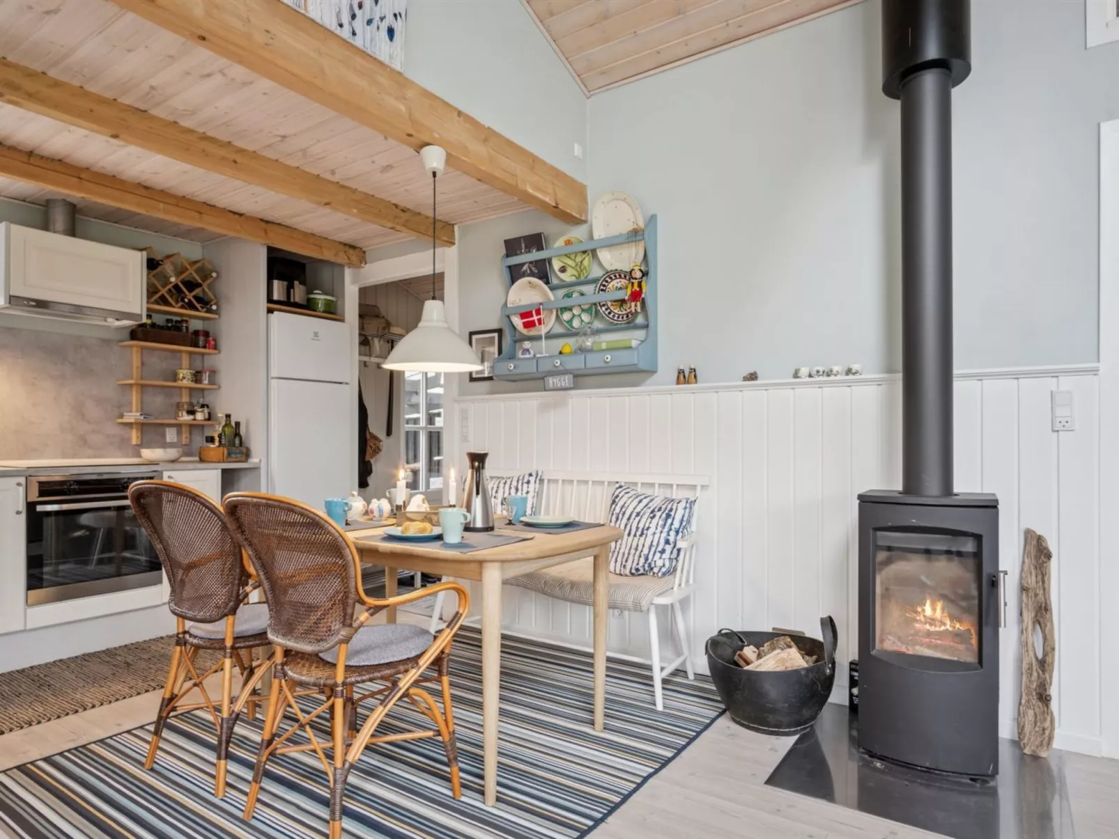 "Aksinja" - 700m from the sea-Drinnen