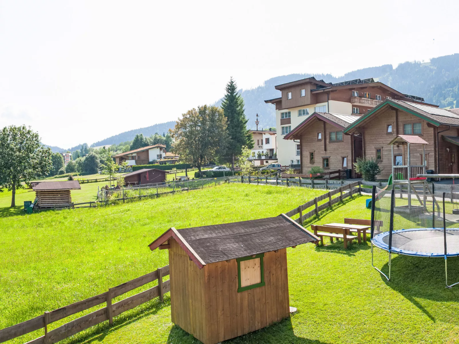 Alpenglück-Outside
