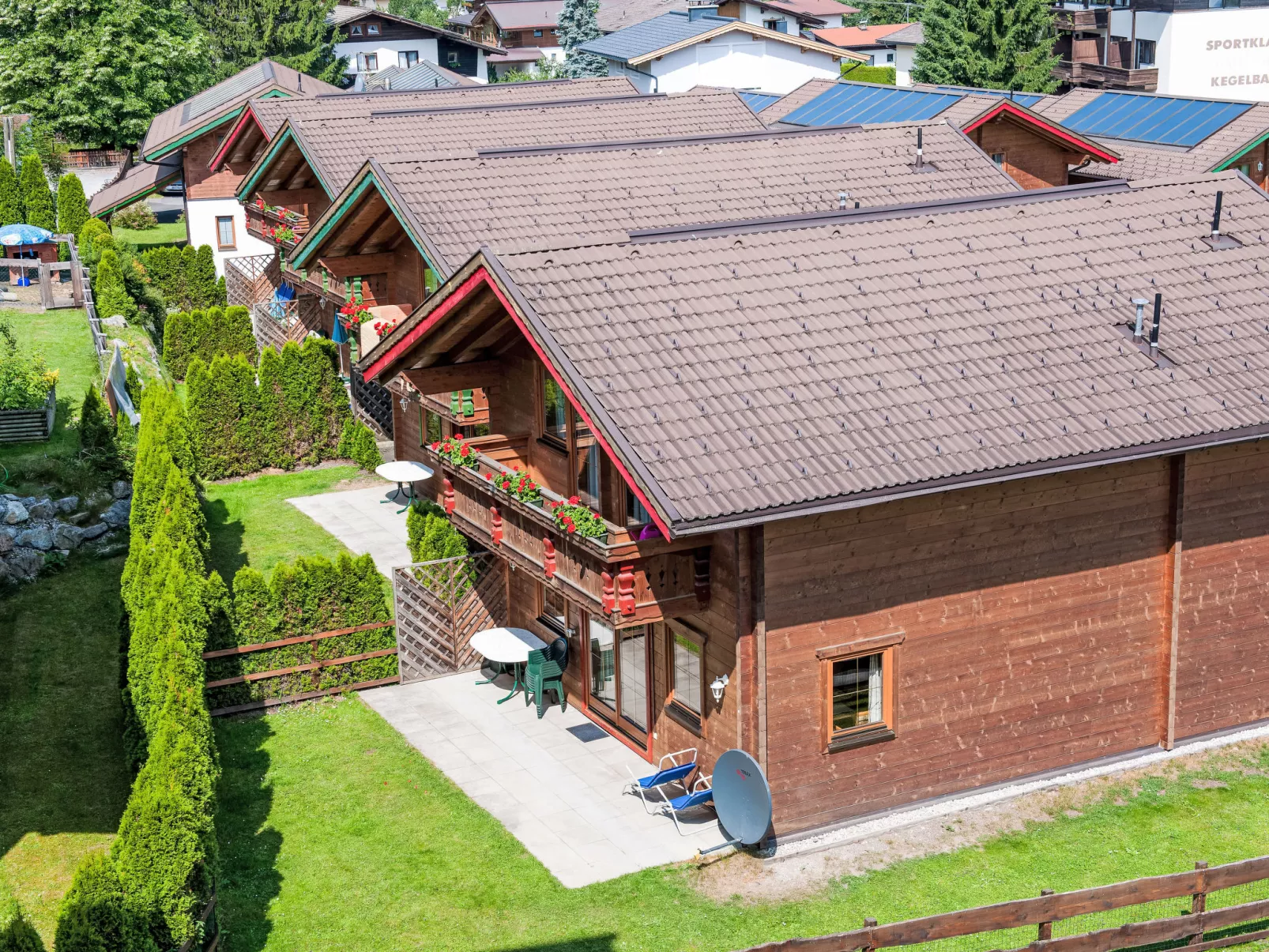 Alpenglück-Outside