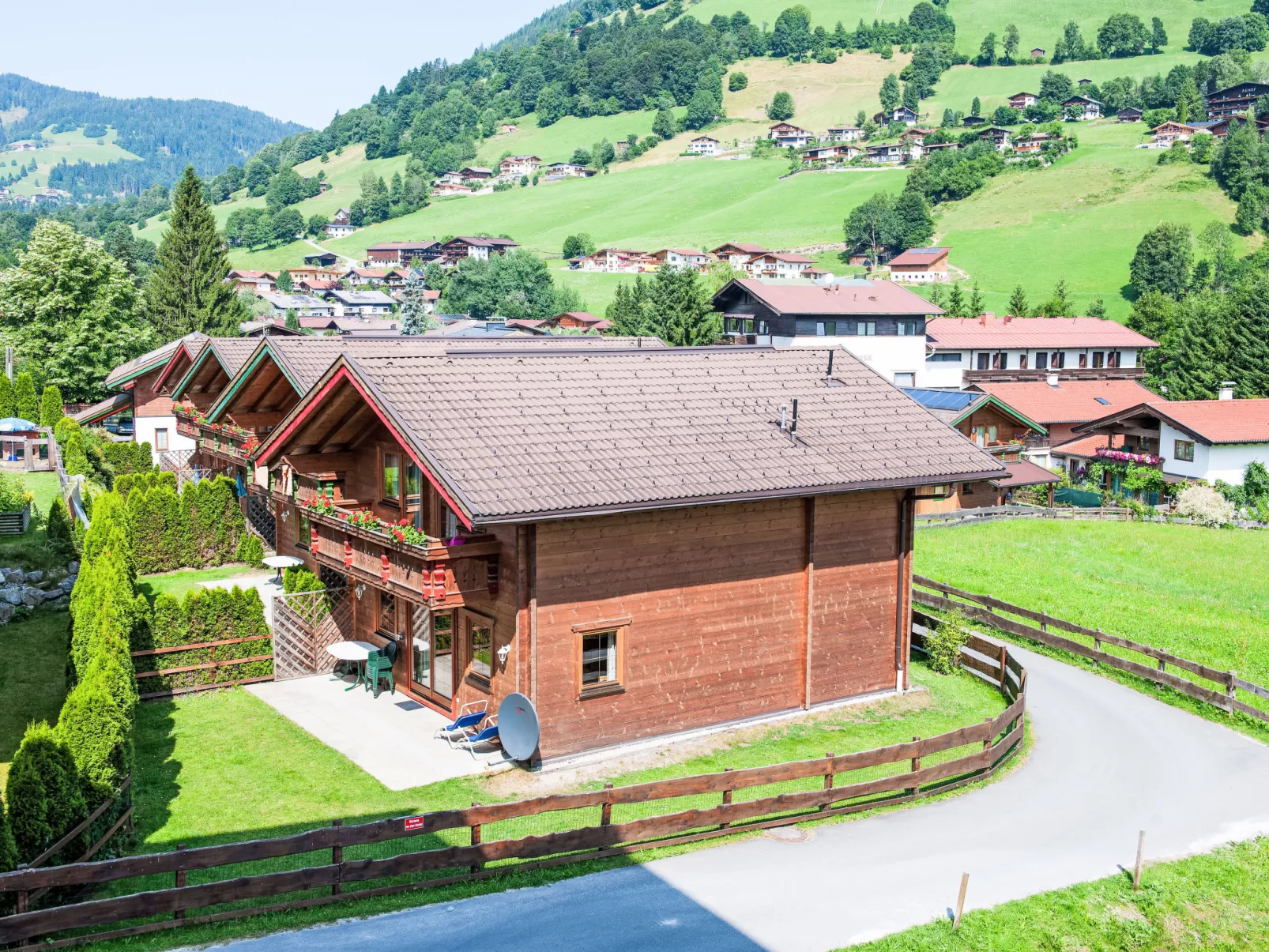 Alpenglück-Outside